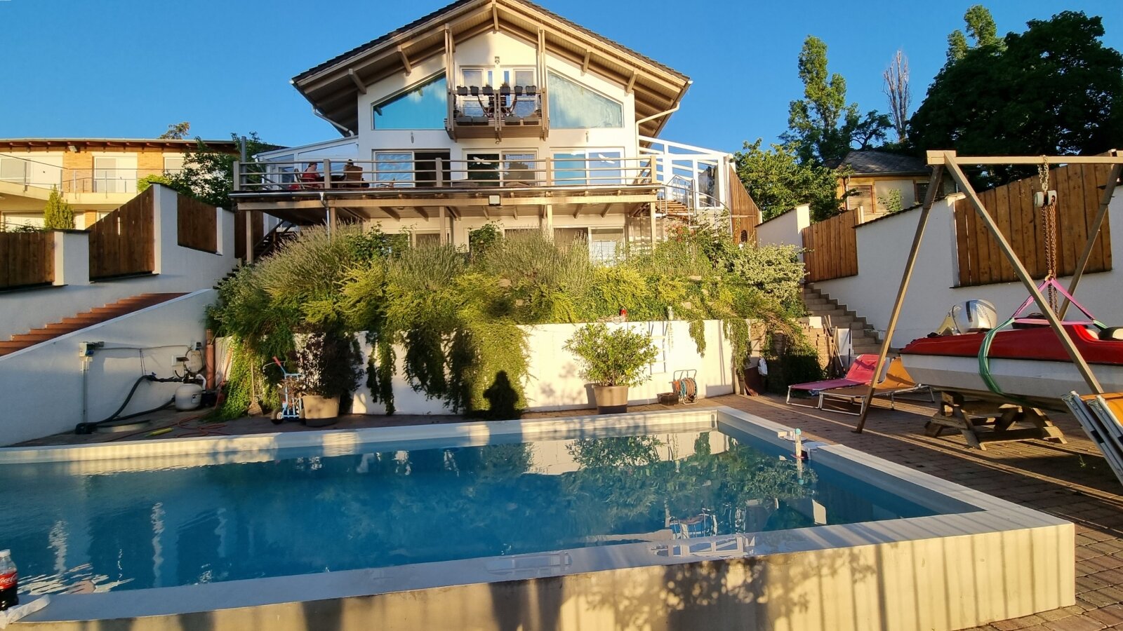 Haus am Donaukanal bei Budapest Haus am Donaukanal bei Budapest