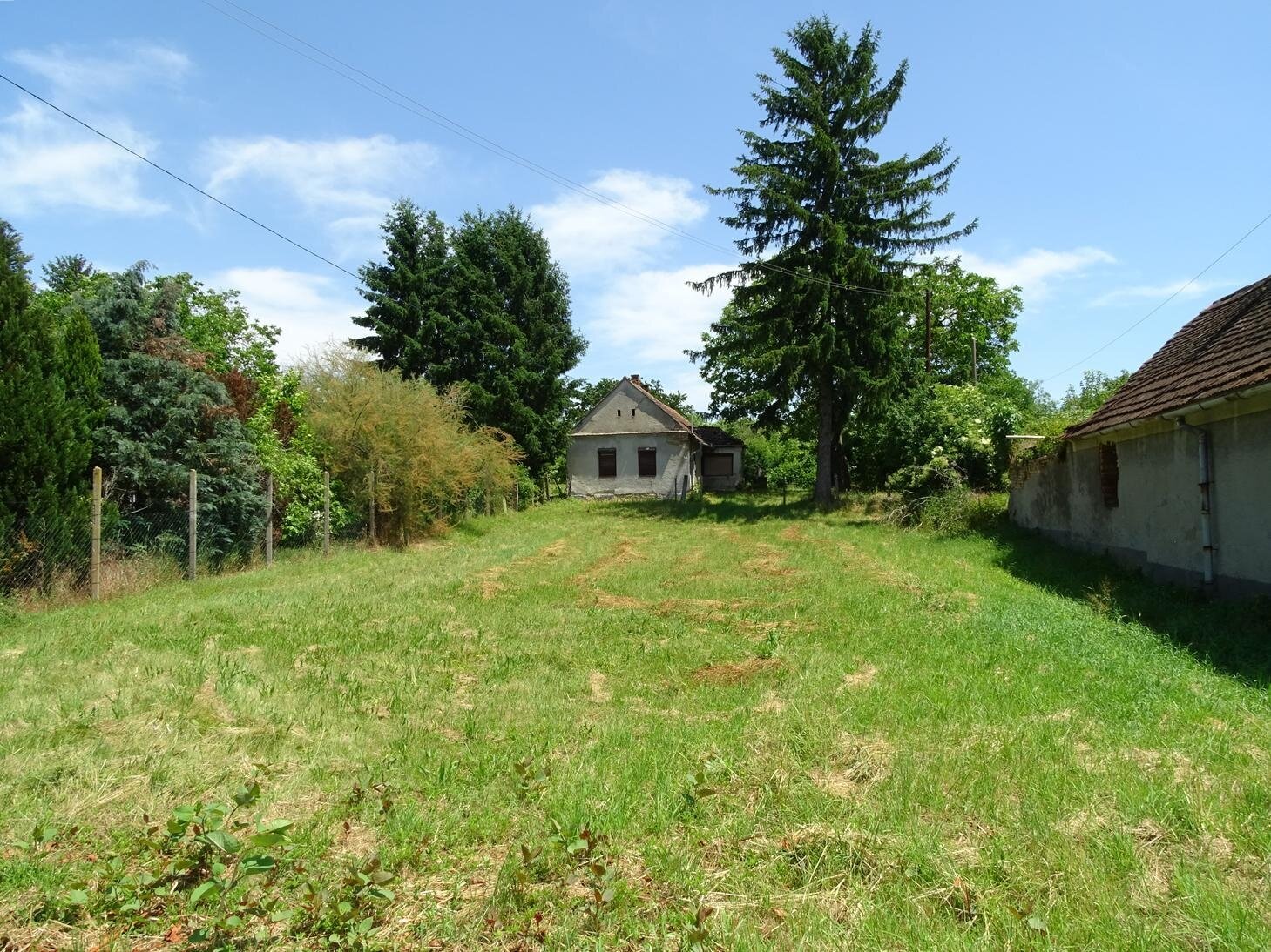 Grundstück mit alten Baubestand Grundstück mit alten Baubestand