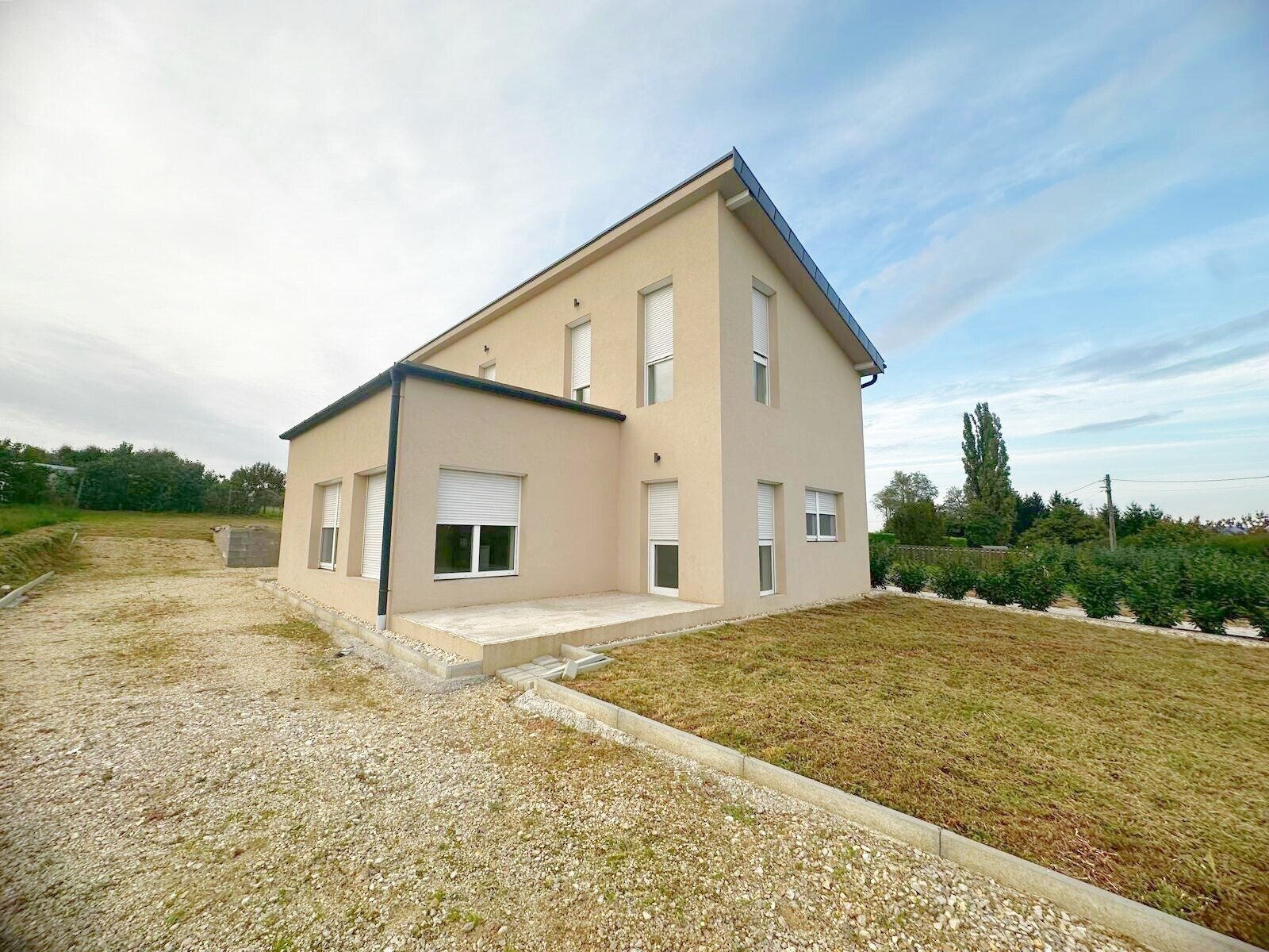 Modernes Smart-Home mit Panoramablick auf den Balaton Modernes Smart-Home mit Panoramablick auf den Balaton