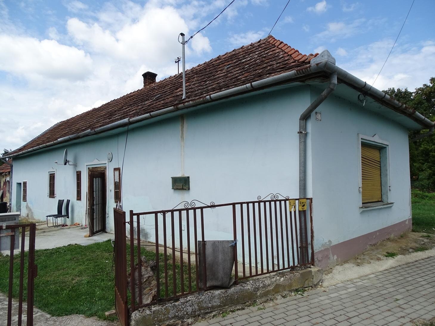 Renovierungsbedürftiges Bauernhaus bei Pacsa Renovierungsbedürftiges Bauernhaus bei Pacsa