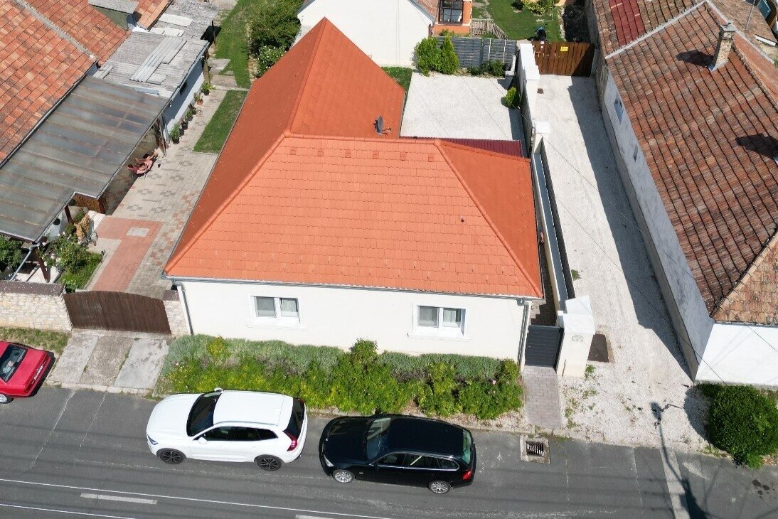 Modernisiertes Wohlfühlhaus nur 12 km von Balaton Modernisiertes Wohlfühlhaus nur 12 km von Balaton