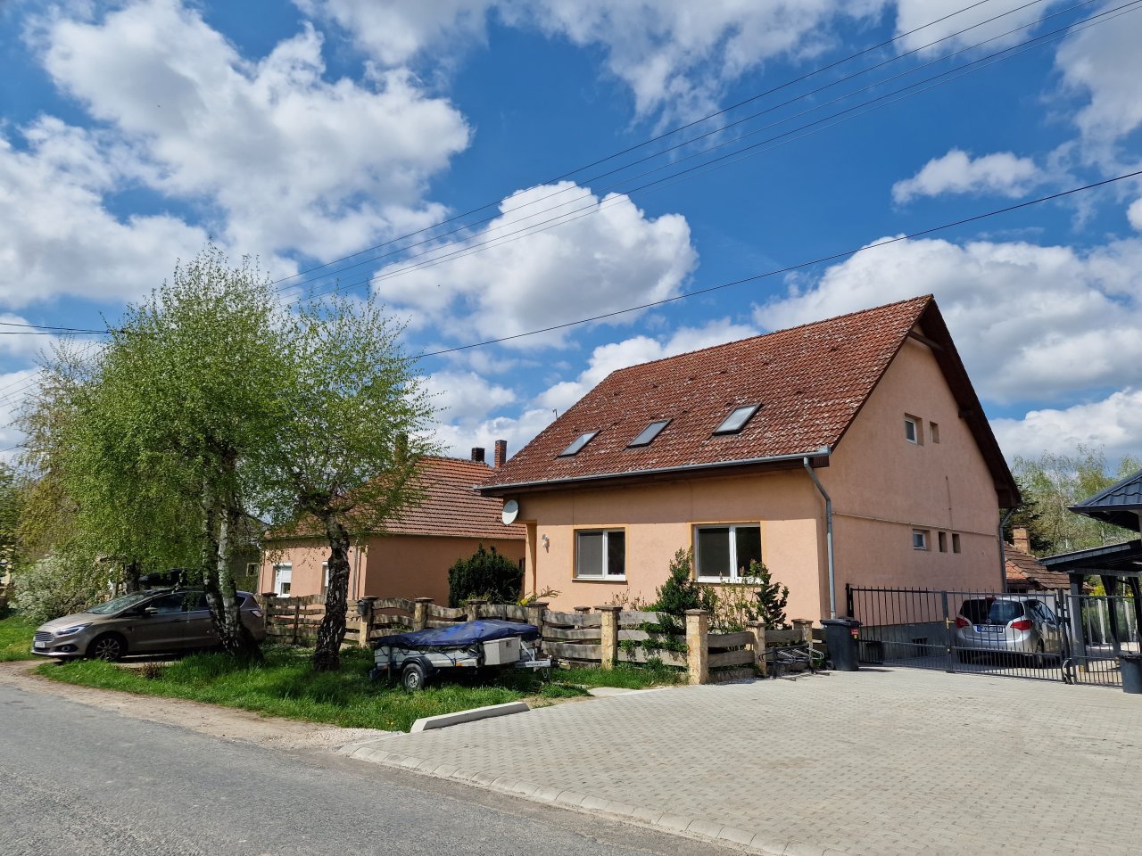 (ABA) Großes, grundsolides Haus, unterkellert, viel Platz und günstig! (ABA) Großes, grundsolides Haus, unterkellert, viel Platz und günstig!