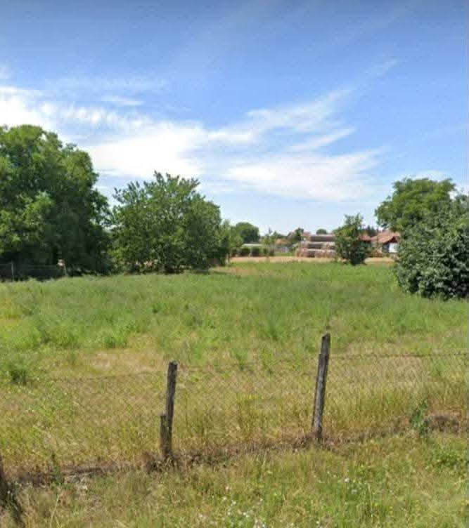 Schönes Baugrundstück in einer ruhigen Straße auch als Geldanlage Schönes Baugrundstück in einer ruhigen Straße auch als Geldanlage