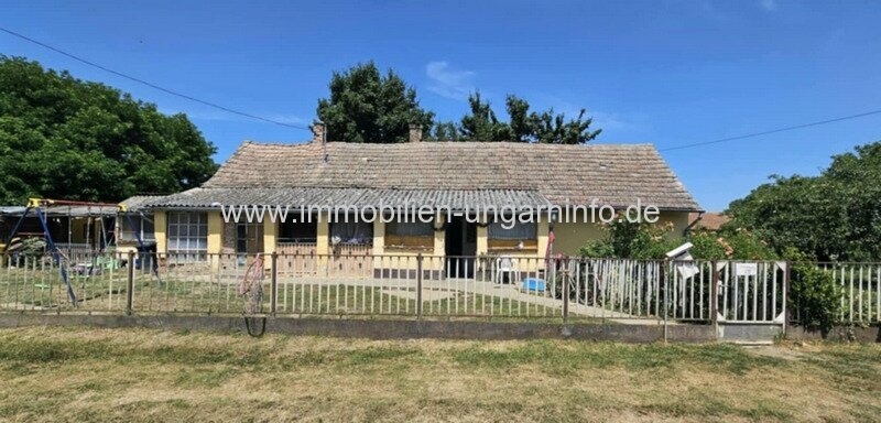 Einfamilienhaus mit Nebengebäuden im Kreis Somogy Einfamilienhaus mit Nebengebäuden im Kreis Somogy