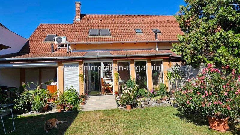 Neuwertiges massive Einfamilienhaus, 12 km vom Plattensee entfernt in Marcali Neuwertiges massive Einfamilienhaus, 12 km vom Plattensee entfernt in Marcali