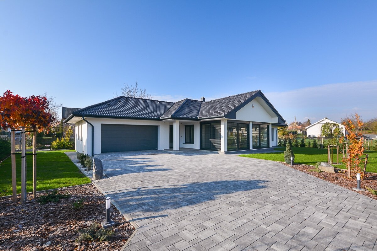 Neu gebautes Bungalow in der Siedlung Gyenesdiás am Plattensee Nordufer, mit stiller Lage ist zu verkaufen Neu gebautes Bungalow in der Siedlung Gyenesdiás am Plattensee Nordufer, mit stiller Lage ist zu verkaufen
