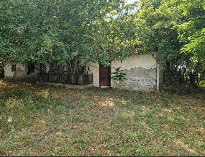 (ACA) Renovierungsbedürftiges Bauernhaus mit 20 Hektar Land (ACA) Renovierungsbedürftiges Bauernhaus mit 20 Hektar Land