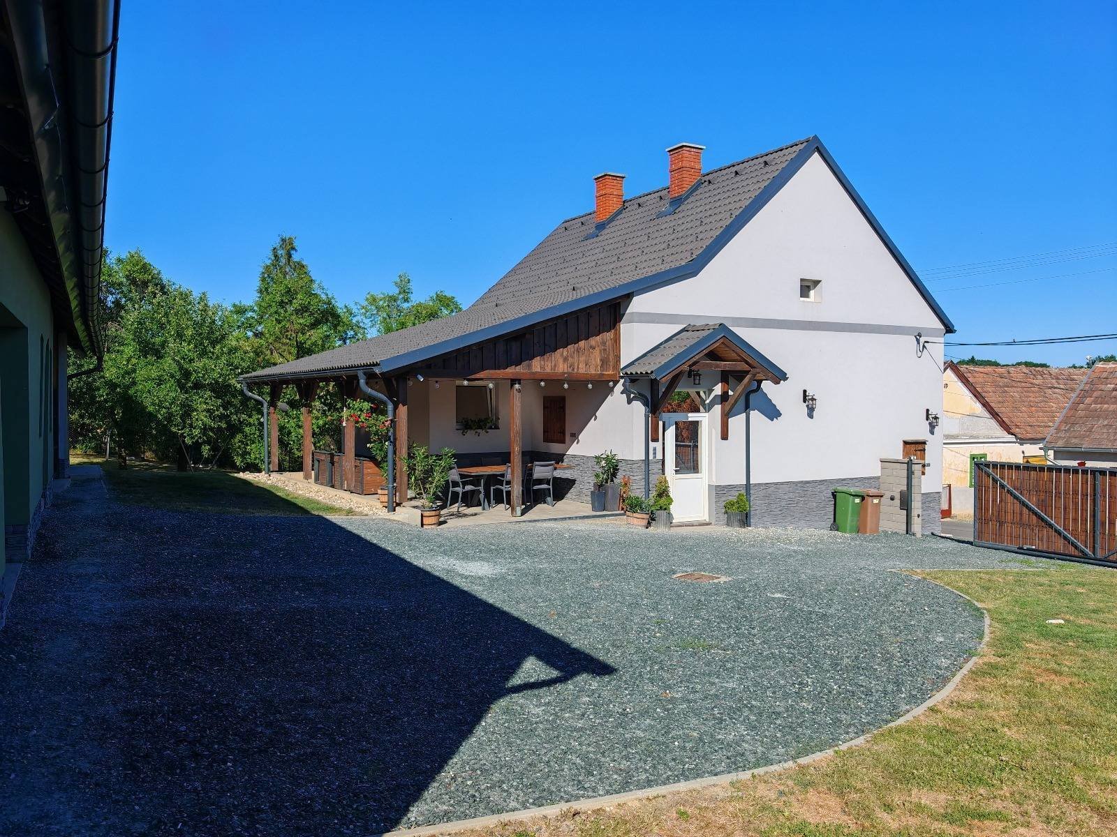 (AAA) Ein Zuhause in einer ruhigen, grünen Umgebung (AAA) Ein Zuhause in einer ruhigen, grünen Umgebung