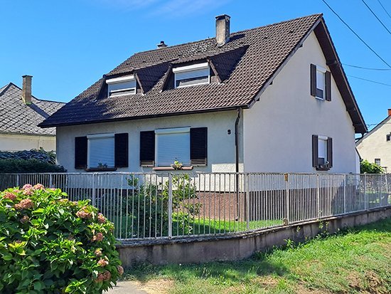 (AAA) Zweigenerationenhaus + Studio-Apartment Nähe Österreich (AAA) Zweigenerationenhaus + Studio-Apartment Nähe Österreich