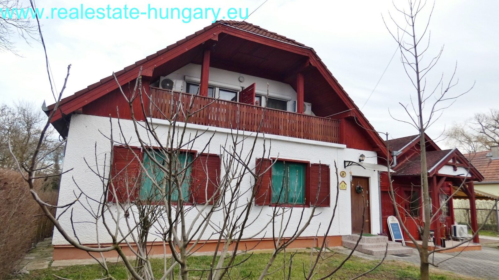 Wohn- und Apartmenthaus im Kurort Wohn- und Apartmenthaus im Kurort