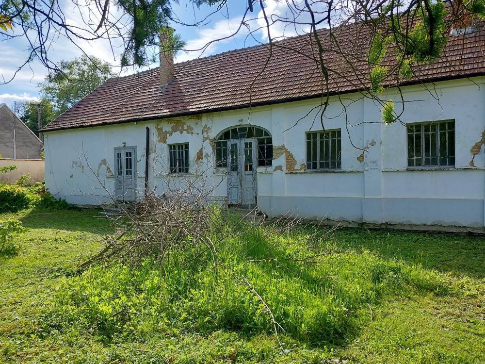 (ACA) Renovierungsbedürftiges Herrenhaus mit viel Potential (ACA) Renovierungsbedürftiges Herrenhaus mit viel Potential