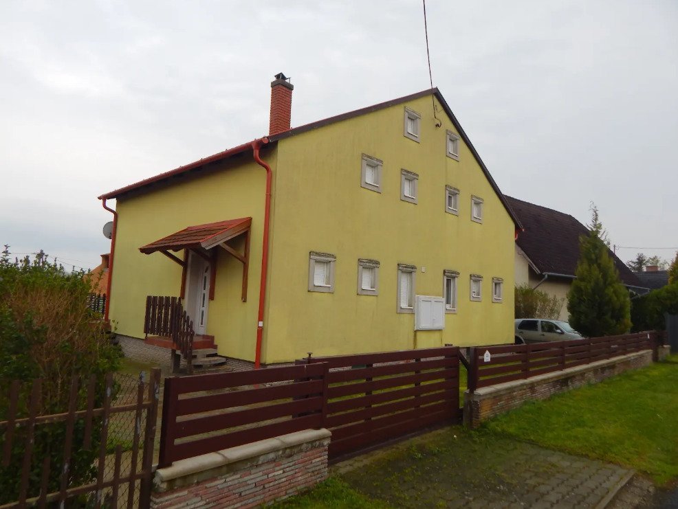 (ABA) Doppelhaus-Hälfte in begehrtem Kurort am Nordufer (ABA) Doppelhaus-Hälfte in begehrtem Kurort am Nordufer