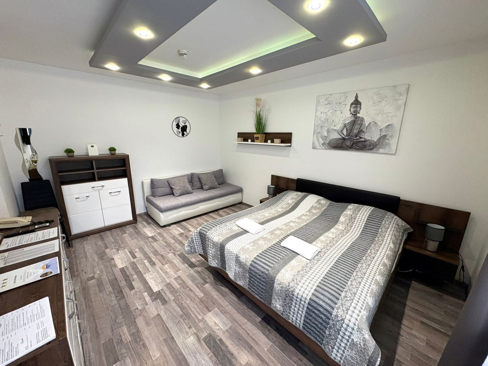 (AAA) Hotel-Apartment kaufen & eine sichere Rendite erhalten (AAA) Hotel-Apartment kaufen & eine sichere Rendite erhalten