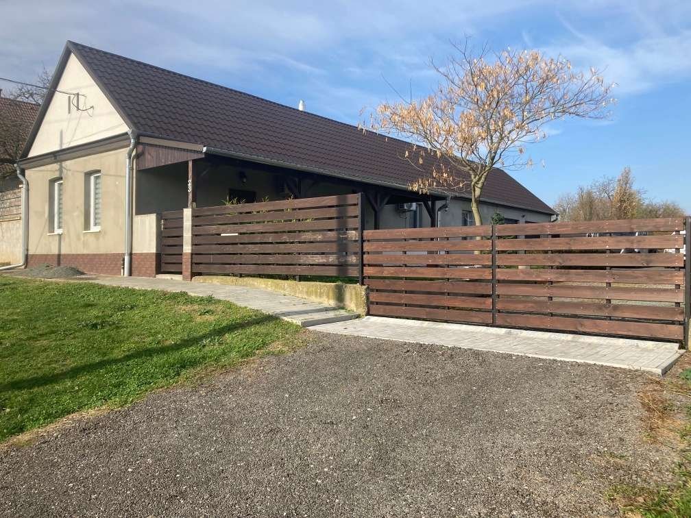 (ABA) Renoviertes Landhaus zu einem extrem attraktiven Preis! (ABA) Renoviertes Landhaus zu einem extrem attraktiven Preis!