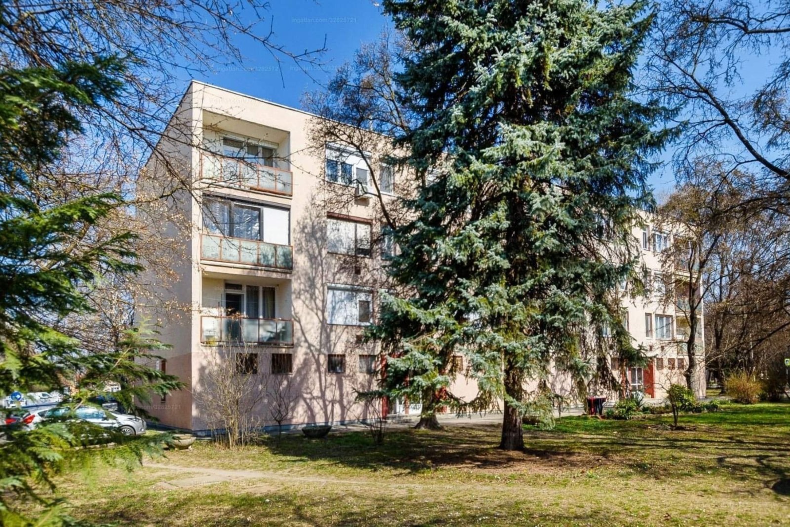 (AAA) Wohnung in einem gepflegten Mehrfamilienhaus (AAA) Wohnung in einem gepflegten Mehrfamilienhaus