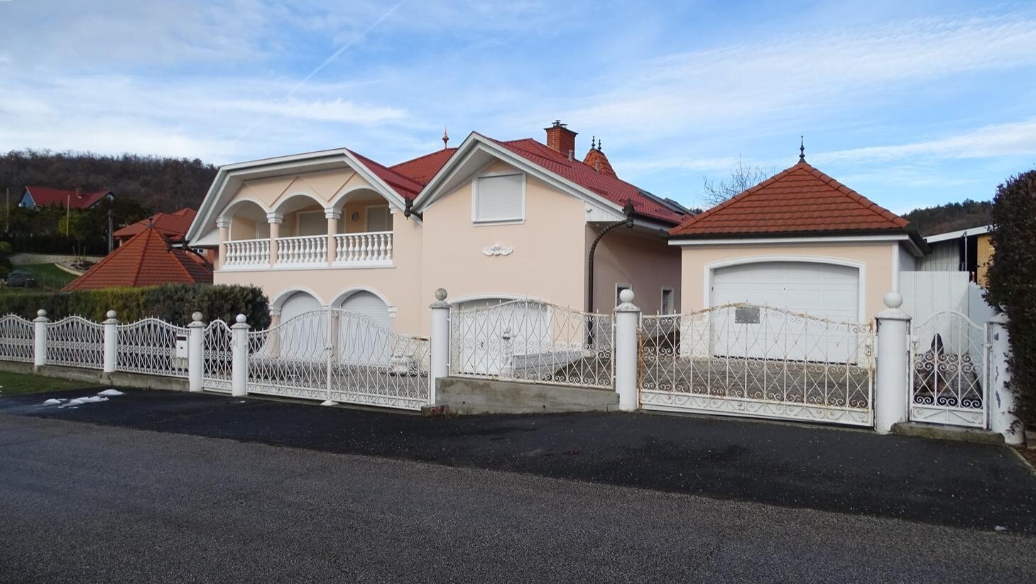 Einfamilienhaus in ruhiger Lage, nur fünf Minuten zum Balaton Einfamilienhaus in ruhiger Lage, nur fünf Minuten zum Balaton