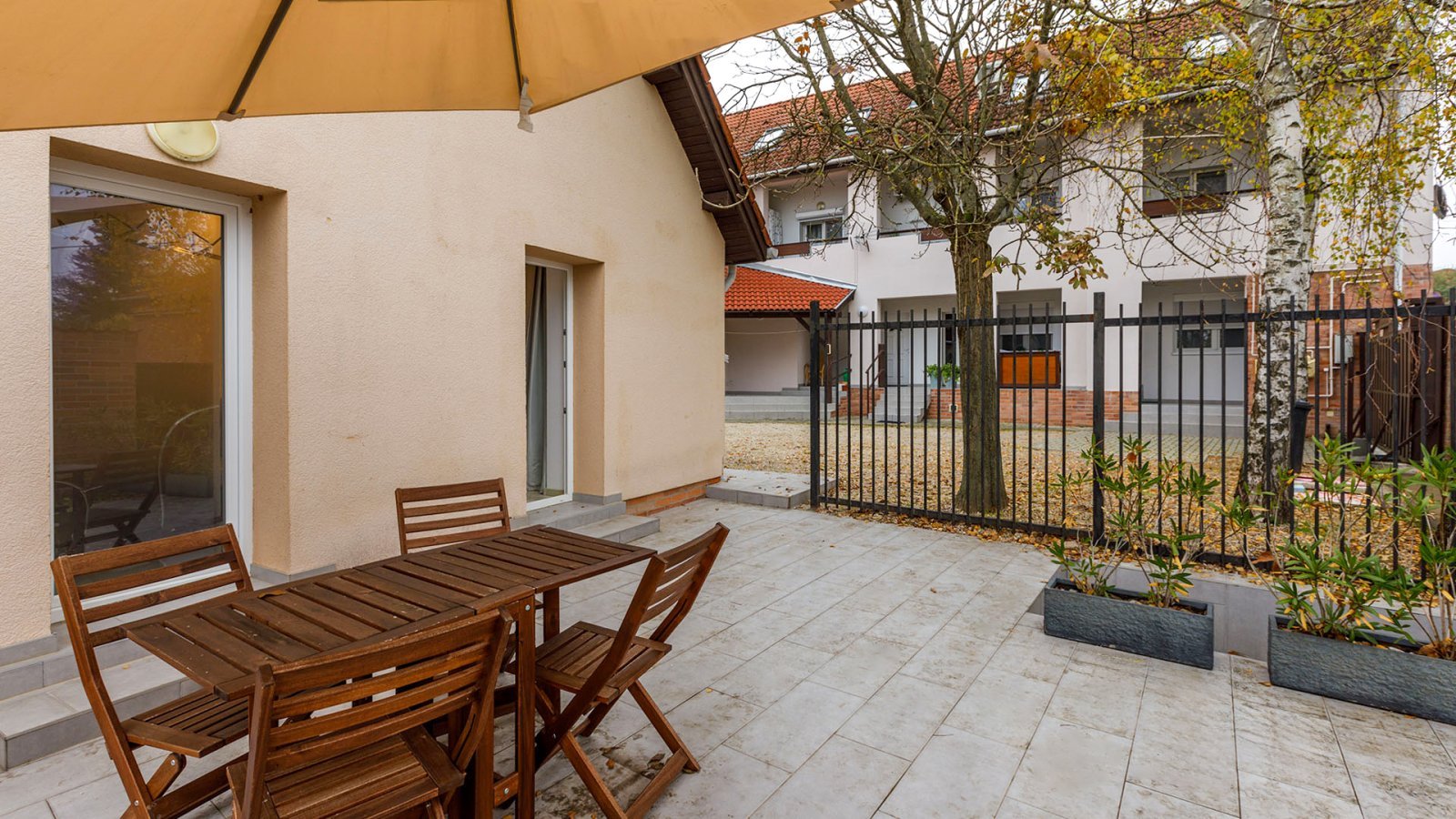 (AAA) Sehr gepflegte Wohnung im weltbekannten Thermalbad (AAA) Sehr gepflegte Wohnung im weltbekannten Thermalbad