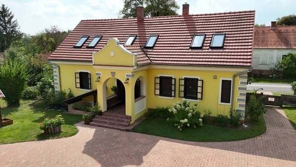 (AAA) Märchenhaftes, 118 Jahre altes Herrenhaus in einer der schönsten Gemeinden des Őrség (AAA) (AAA) Märchenhaftes, 118 Jahre altes Herrenhaus in einer der schönsten Gemeinden des Őrség (AAA)