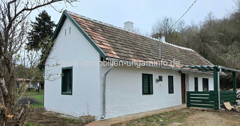 Günstiges Bauernhaus in der Nähe des Plattensees Günstiges Bauernhaus in der Nähe des Plattensees
