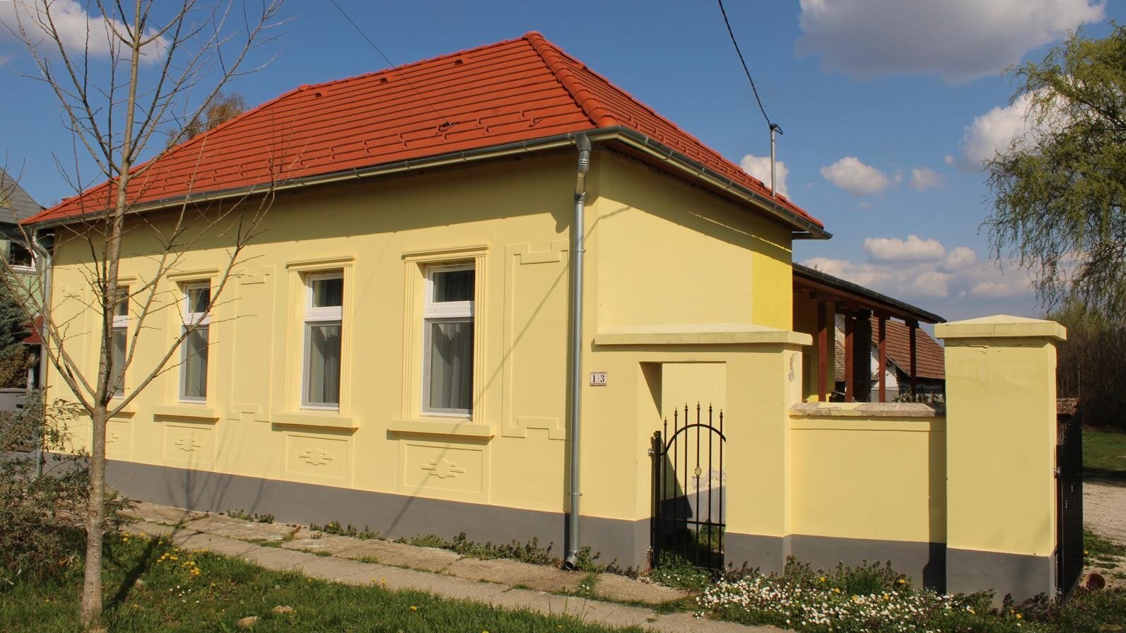 Teilrenoviertes Bauernhaus Teilrenoviertes Bauernhaus