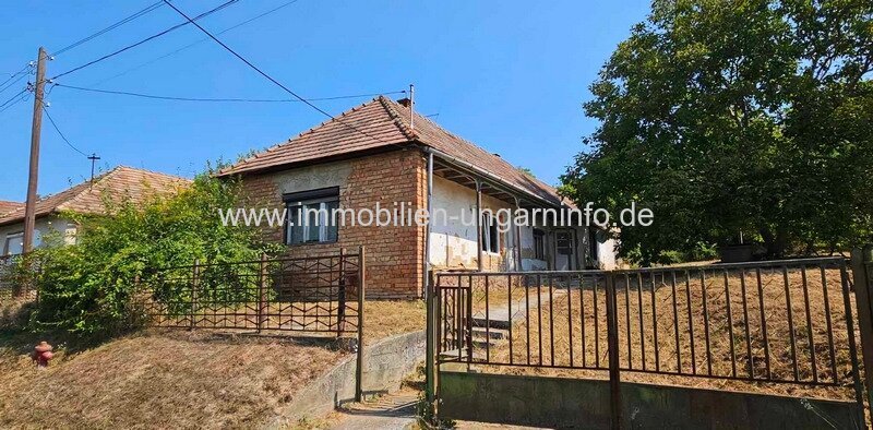 Von innen renoviertes Backsteinhaus im Balatongebiet zu verkaufen Von innen renoviertes Backsteinhaus im Balatongebiet zu verkaufen