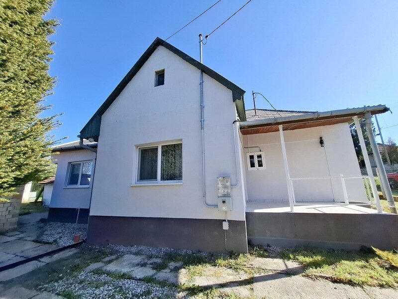 GEPFLEGTES WOHNHAUS MIT NEBENGEBAUDEN IN BALATONFŐKAJÁR ZU VERKAUFEN GEPFLEGTES WOHNHAUS MIT NEBENGEBAUDEN IN BALATONFŐKAJÁR ZU VERKAUFEN