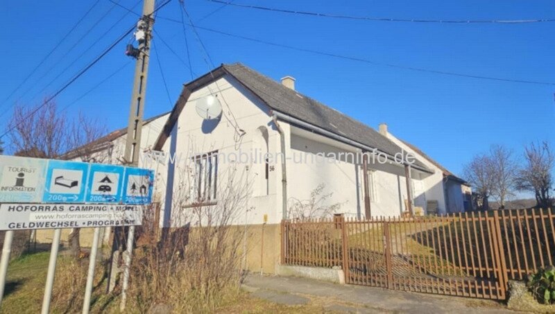 Einfamilienhaus in einer Siedlung mit Thermalbädern, in der Nähe von Kaposvár Einfamilienhaus in einer Siedlung mit Thermalbädern, in der Nähe von Kaposvár