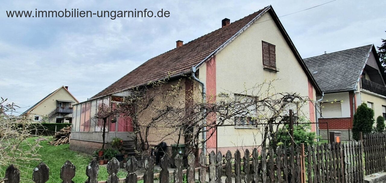 Einfamilienhaus 20 km vom Plattensee entfernt Einfamilienhaus 20 km vom Plattensee entfernt