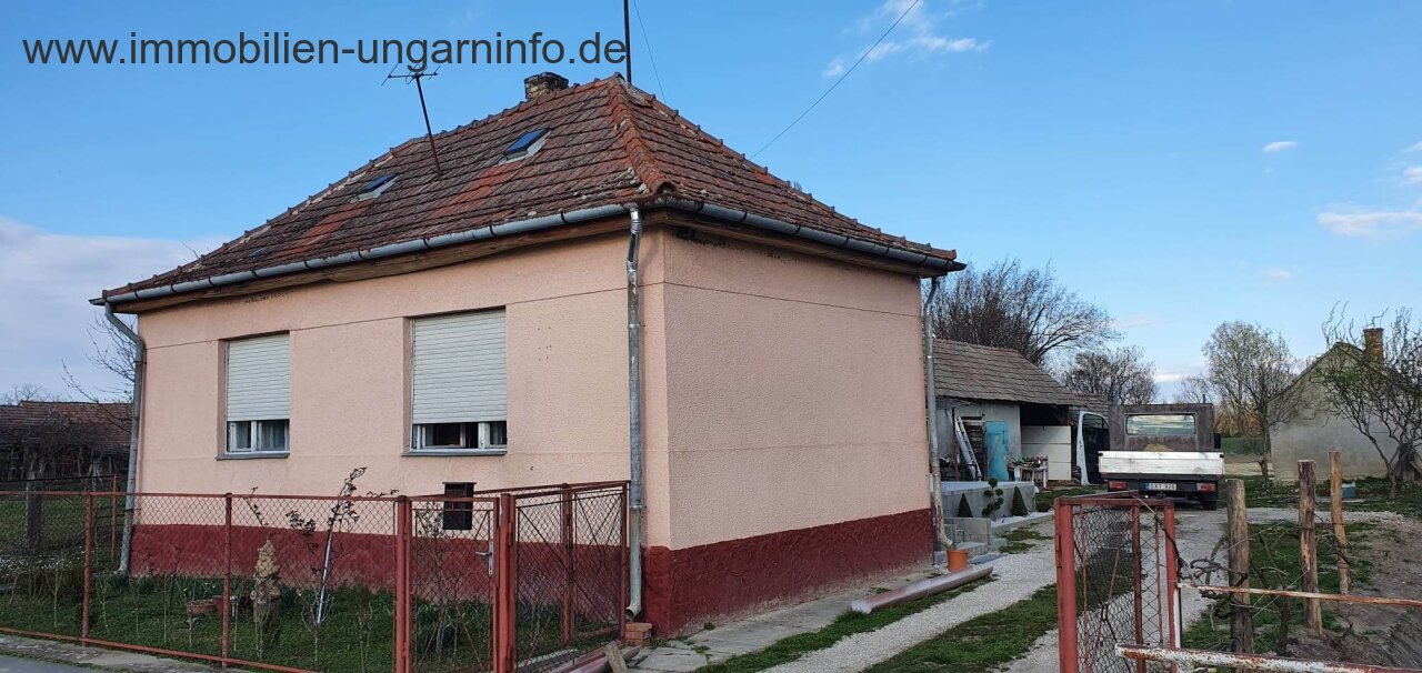 2-Zimmer-Familienhaus zu verkaufen in einem kleinen Dorf im Kreis Somogy 2-Zimmer-Familienhaus zu verkaufen in einem kleinen Dorf im Kreis Somogy
