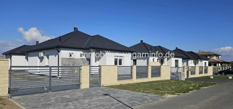 Neubau-Einfamilienhaus in Marcali zu verkaufen (Balaton 12 km) Neubau-Einfamilienhaus in Marcali zu verkaufen (Balaton 12 km)