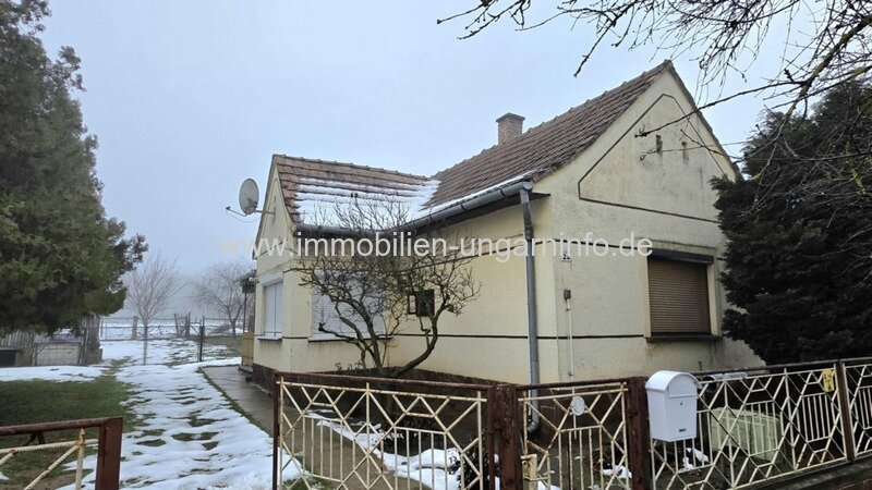 Einfamilienhaus in Öreglak (20 km vom Balaton entfernt) zu einem guten Preis zu verkaufen Einfamilienhaus in Öreglak (20 km vom Balaton entfernt) zu einem guten Preis zu verkaufen