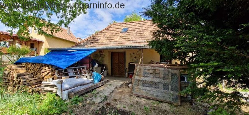 In Kaposvár in der Nähe des Deseda-Sees, bewohnbares Wochenendhaus zu verkaufen In Kaposvár in der Nähe des Deseda-Sees, bewohnbares Wochenendhaus zu verkaufen
