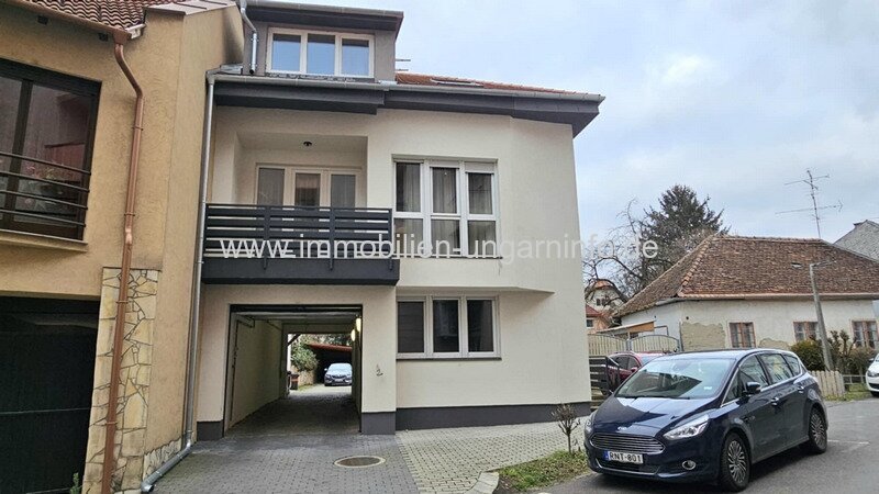 Modernes Einfamilienhaus mit 3 separaten Wohnungen im Herzen von Nagykanizsa zu verkaufen Modernes Einfamilienhaus mit 3 separaten Wohnungen im Herzen von Nagykanizsa zu verkaufen
