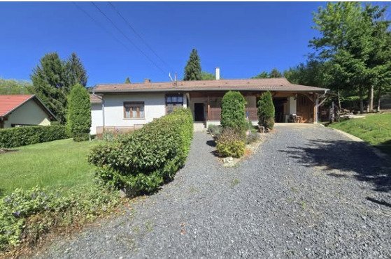 (BBA) Ländliche Ruhe - Einfamilienhaus mit 2,5 Zimmern und großem Grundstück (BBA) Ländliche Ruhe - Einfamilienhaus mit 2,5 Zimmern und großem Grundstück