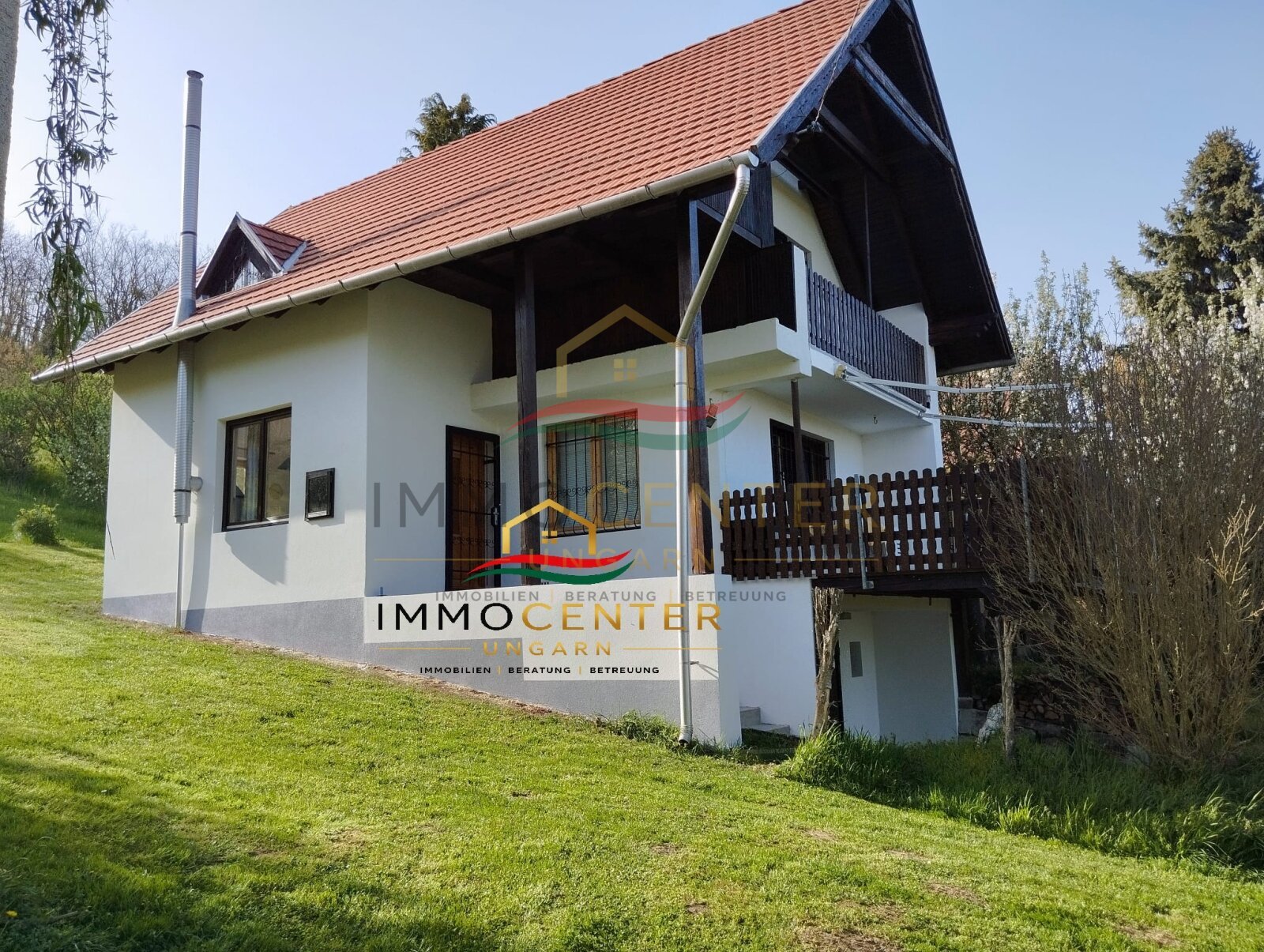 (BAA) Solides Landhaus am Weinberg & zusätzliche Pinze (BAA) Solides Landhaus am Weinberg & zusätzliche Pinze
