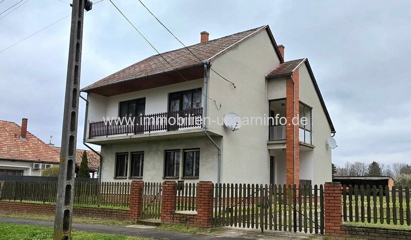 Zweistöckiges Mehrfamilienhaus in Mesztegnyő zu verkaufen Zweistöckiges Mehrfamilienhaus in Mesztegnyő zu verkaufen