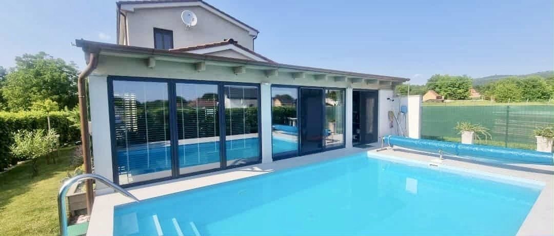 (AAA) Gemütliches Einfamilienhaus mit Pool (AAA) Gemütliches Einfamilienhaus mit Pool