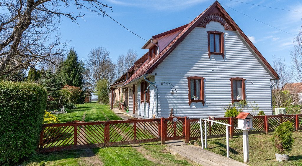 Einfamilienhaus in ruhiger, familienfreundlicher Gegend Einfamilienhaus in ruhiger, familienfreundlicher Gegend