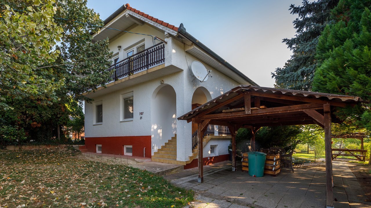 (AAB) Familienhaus mit großem Grundstück in guter Lage bei Héviz (BAC) (AAB) Familienhaus mit großem Grundstück in guter Lage bei Héviz (BAC)