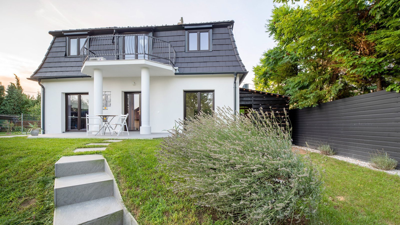 (AAA) Hochwertig renoviertes Einfamilienhaus in bester Lage (AAA) Hochwertig renoviertes Einfamilienhaus in bester Lage