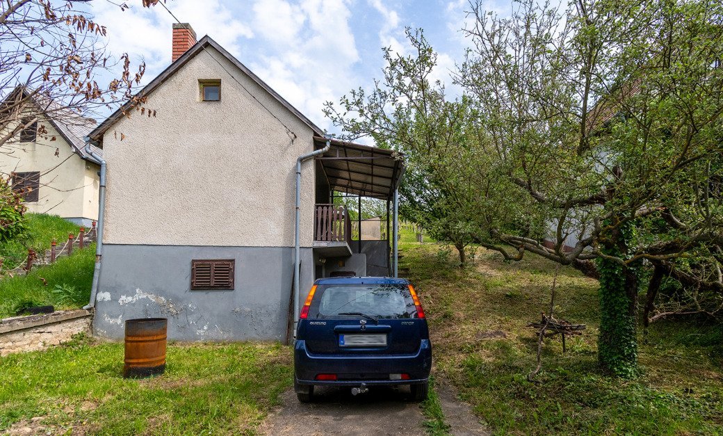(BCA) Weinberghaus in ruhiger Lage bei Héviz, mit grossen Grundstück (BCA) Weinberghaus in ruhiger Lage bei Héviz, mit grossen Grundstück