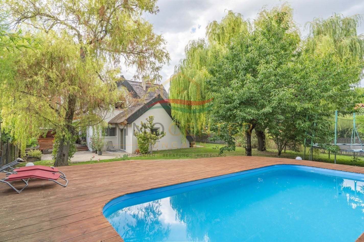 (AAA) Stimmungsvolles, modernes Traumhaus mit Pool in der Nähe des Sees (AAA) Stimmungsvolles, modernes Traumhaus mit Pool in der Nähe des Sees
