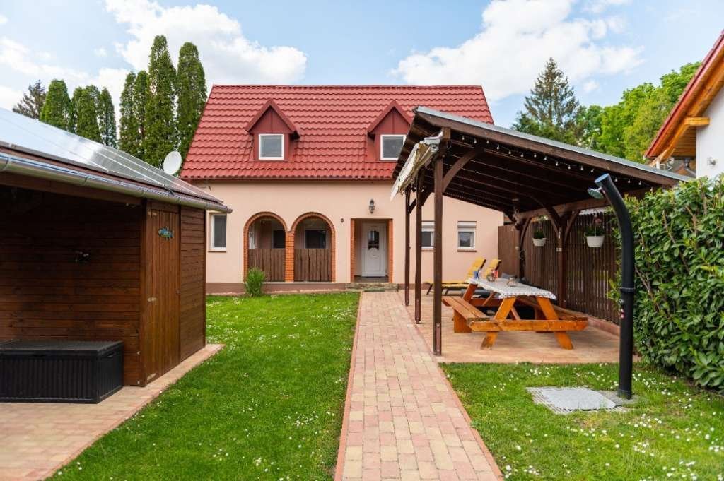 (AAA) Haus am See mit 2 Apartements in Ruhelage (AAA) Haus am See mit 2 Apartements in Ruhelage