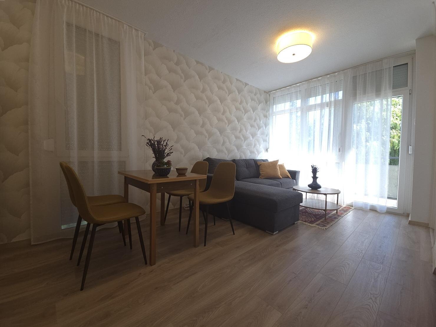 Renovierte 1,5 Zimmer Wohnung direkt am Thermalbad Renovierte 1,5 Zimmer Wohnung direkt am Thermalbad