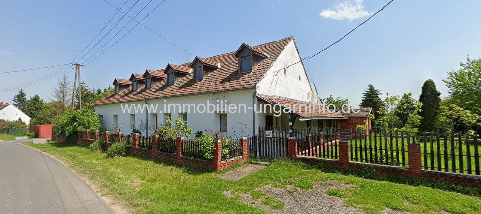In Csákány stehen ein Wohnhaus/Gästehaus und ein 1.600 m² großes landwirtschaftliches Gebäude mit einem 0,8 Hektar großen Grundstück zum Verkauf In Csákány stehen ein Wohnhaus/Gästehaus und ein 1.600 m² großes landwirtschaftliches Gebäude mit einem 0,8 Hektar großen Grundstück zum Verkauf