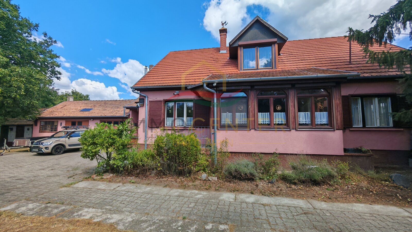 (BAA) Großzügiges Landhaus mit 4.044 m² Grundstück, Teich und zahlreichen Nebengebäuden (BAA) Großzügiges Landhaus mit 4.044 m² Grundstück, Teich und zahlreichen Nebengebäuden
