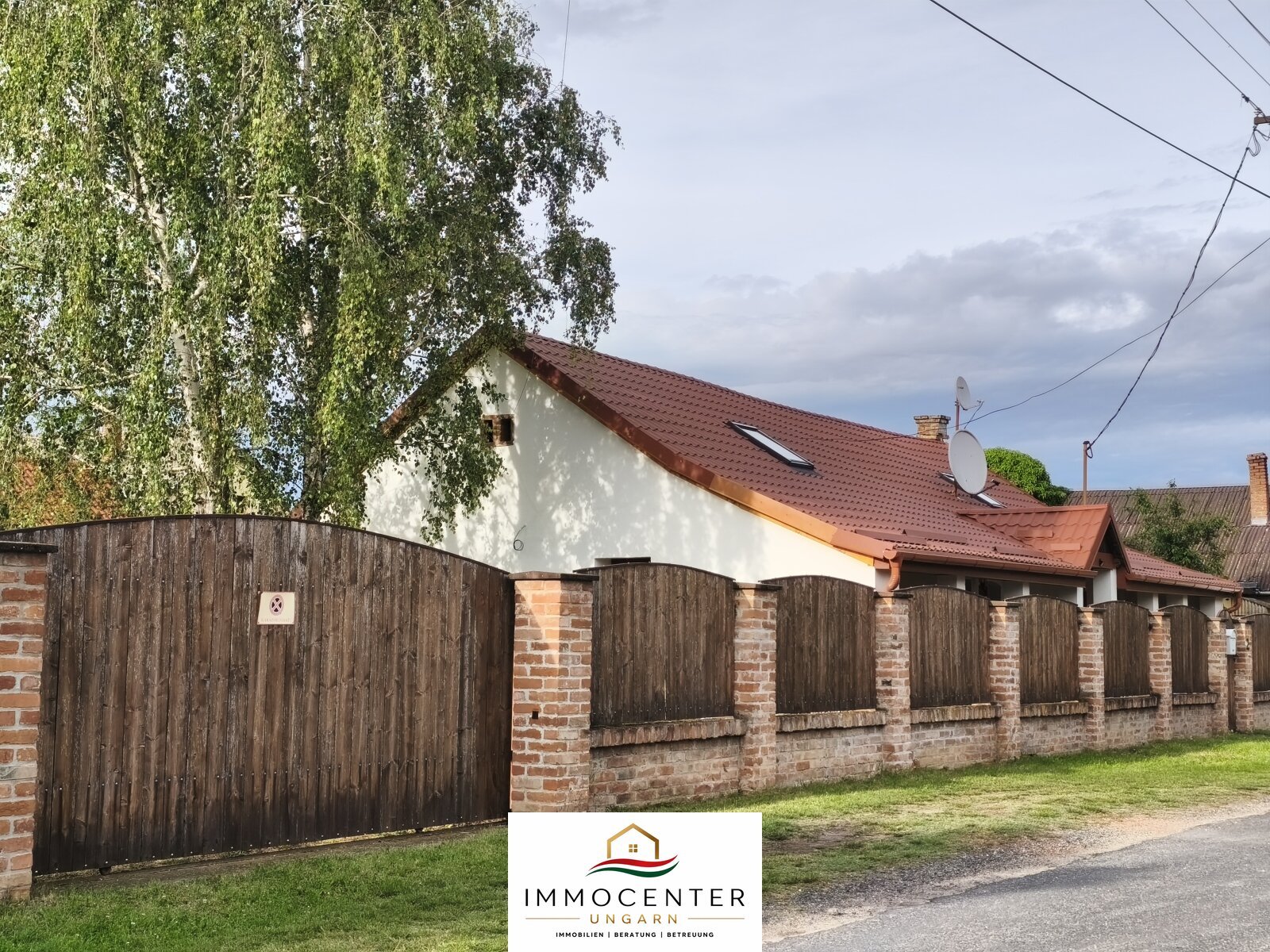 (BAA) Renoviertes Landhaus mit Apartment in der Nähe des berühmtem Angelsees (BAA) Renoviertes Landhaus mit Apartment in der Nähe des berühmtem Angelsees