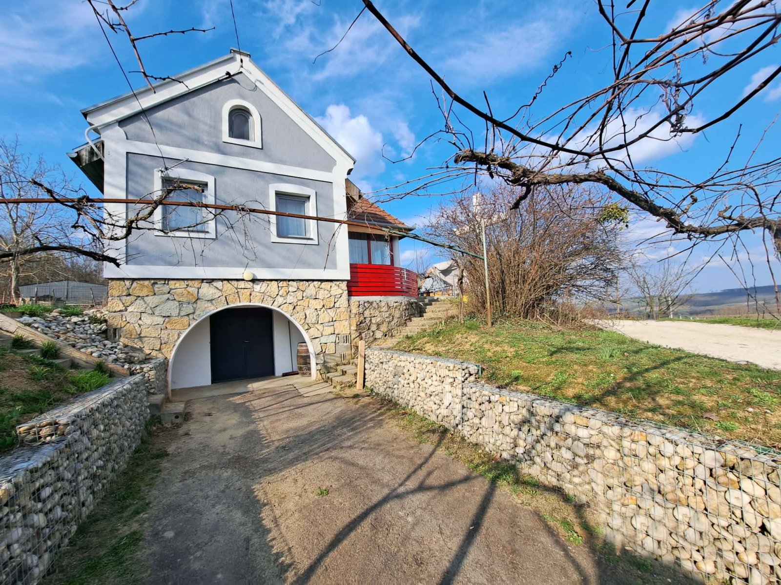 (AAA) Renoviertes Weinberghaus in ruhiger Lage (AAA) Renoviertes Weinberghaus in ruhiger Lage