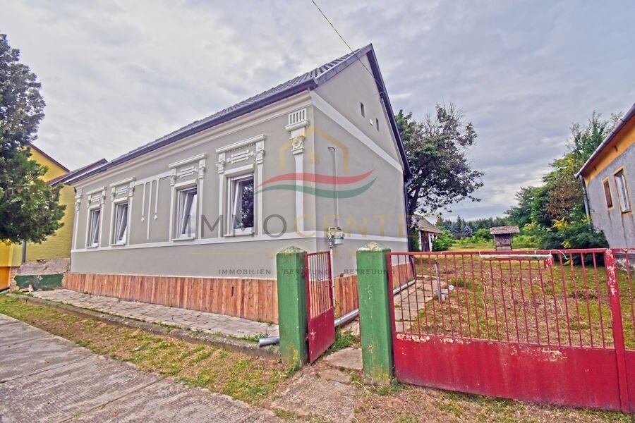 (BAA) Renoviertes grossbürgerliches Haus in ruhiger Lage (BAA) Renoviertes grossbürgerliches Haus in ruhiger Lage