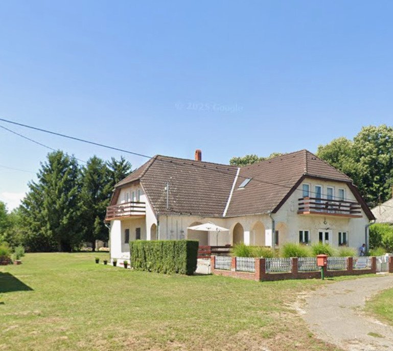 (BAA) Renoviertes Einfamilienhaus für die große Familie in guter Lage zu vermieten (BAA) Renoviertes Einfamilienhaus für die große Familie in guter Lage zu vermieten
